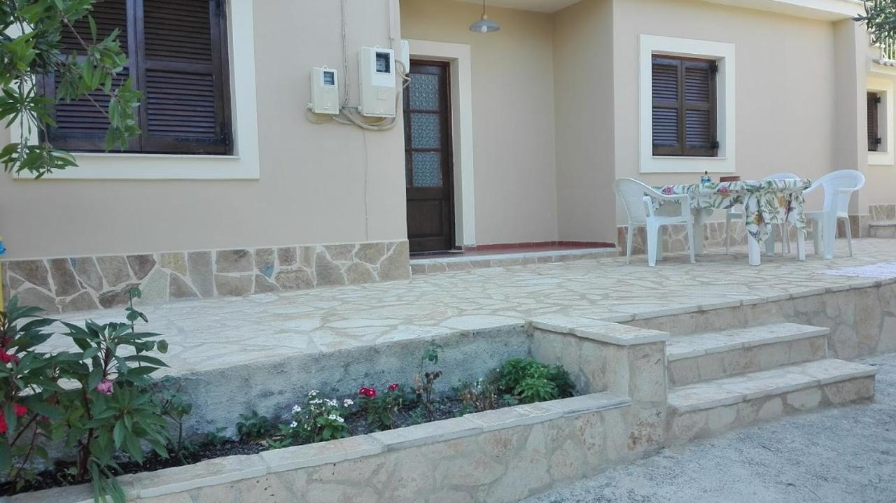 איפסוס Nefele'S Apartments מראה חיצוני תמונה